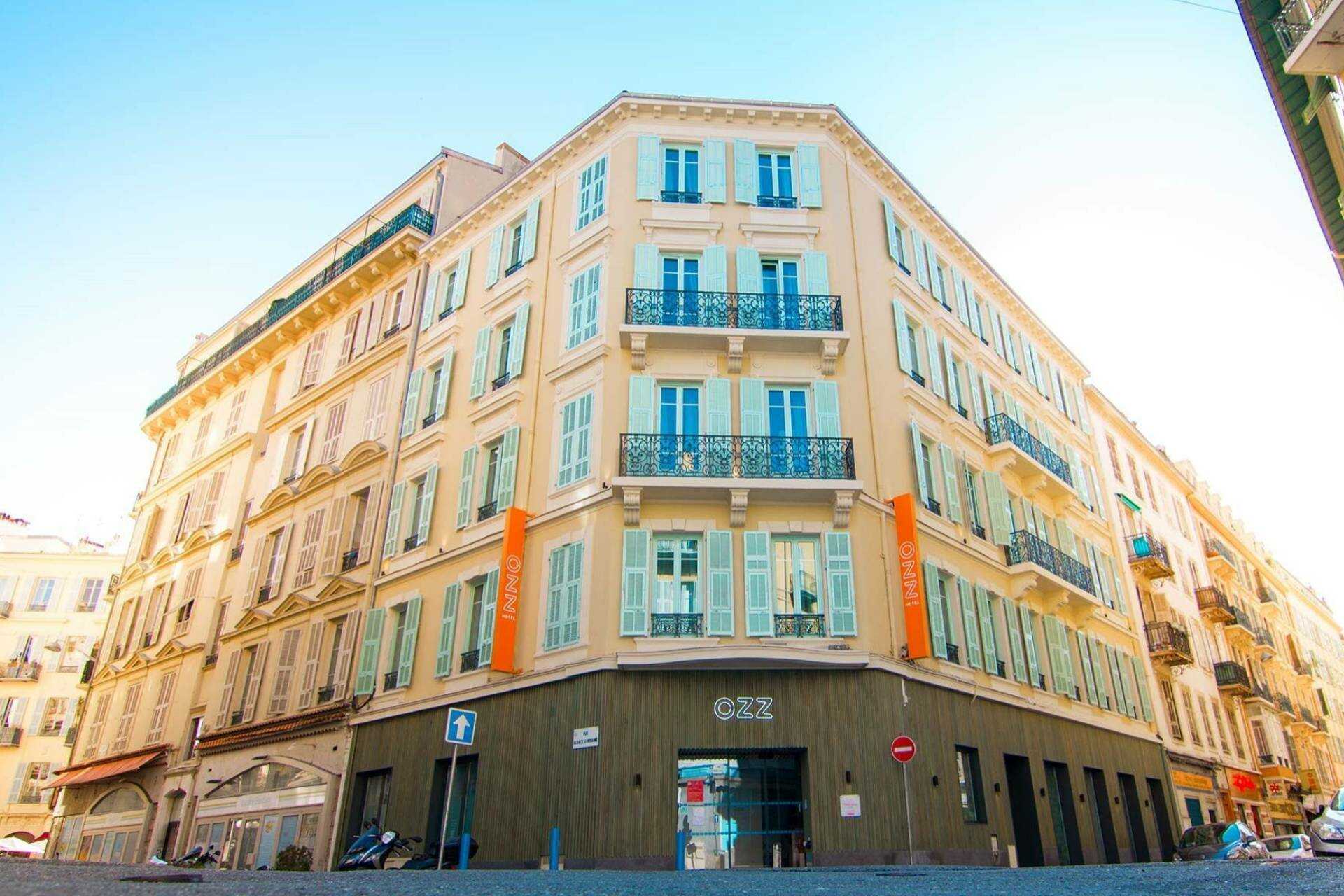 facade_hostel_ozz.jpg