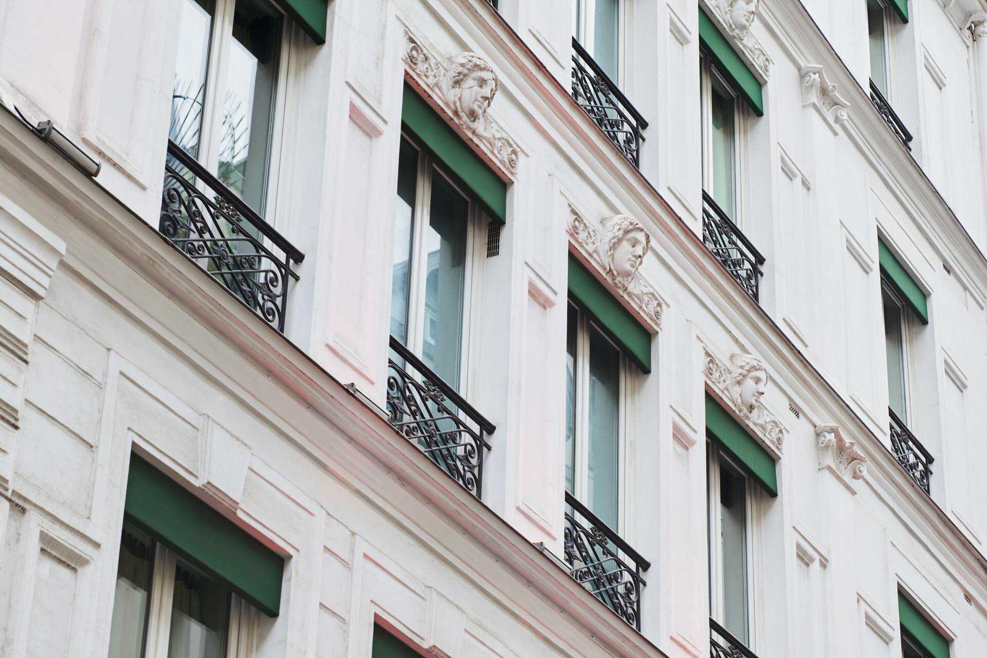 hotel_10_opera_by_happyculture_facade.jpg